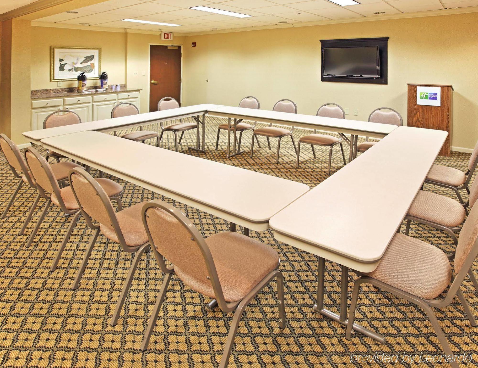 Comfort Inn & Suites Pine Bluff Facilidades foto